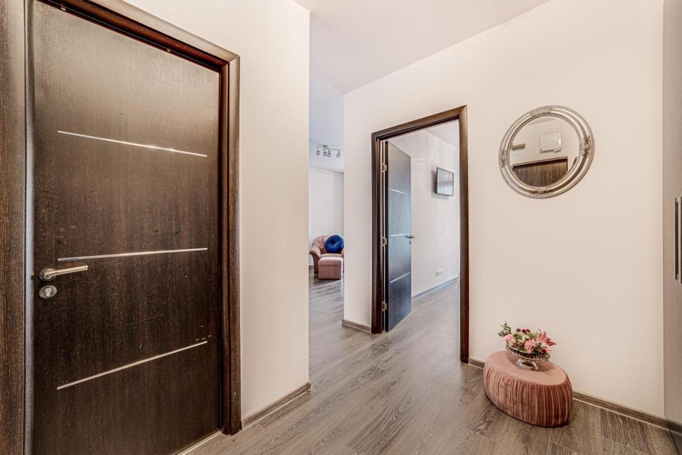 Ari Rose Apartment With Cozy Balcony Arad Esterno foto